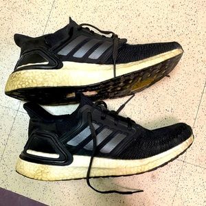 Adidas size 8 gym shoe